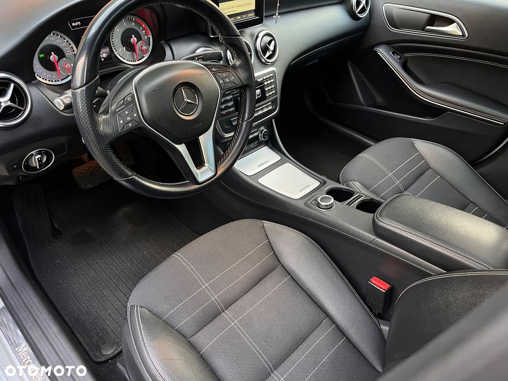 Mercedes-Benz Klasa A 250 4Matic 7G-DCT - 17