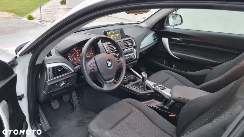 BMW Seria 1 114d Sport Line - 9