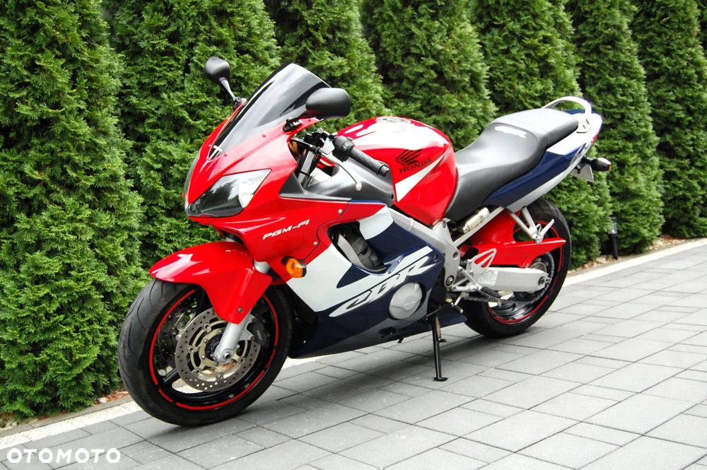 Honda CBR - 4