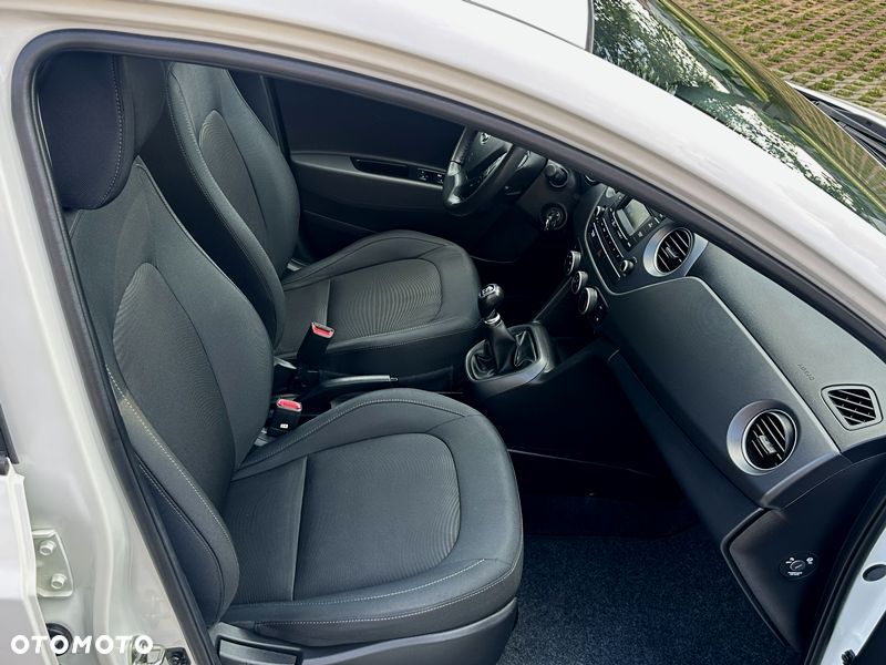 Hyundai i10 - 11