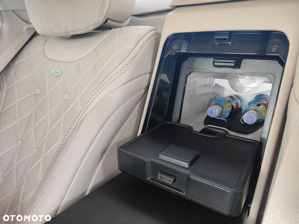 Mercedes-Benz Klasa S 560 4-Matic L 9G-TRONIC - 20
