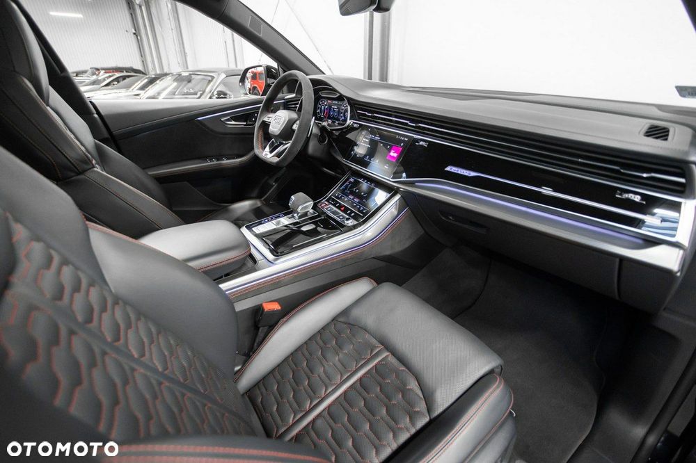 Audi RS Q8 - 21