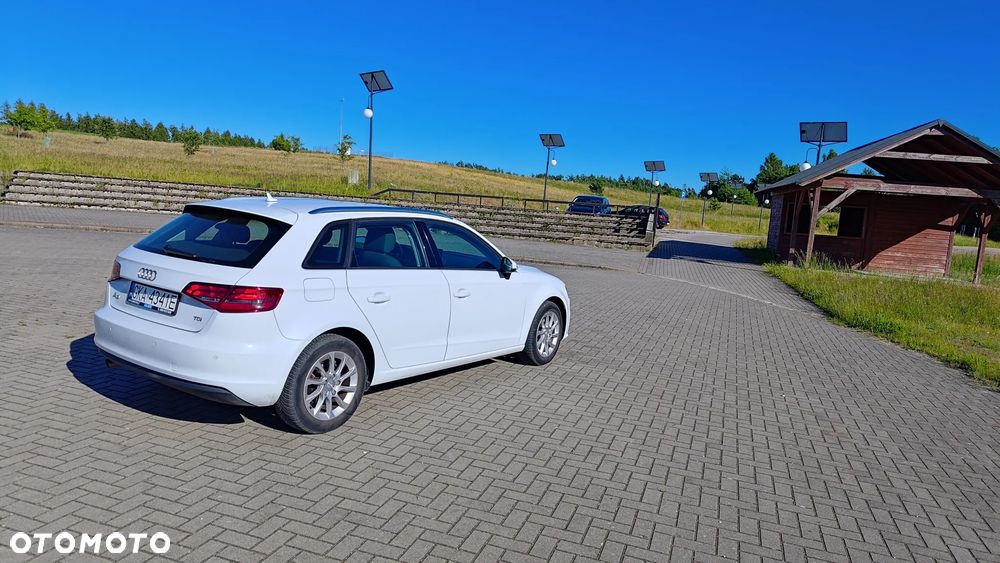 Audi A3 Sportback 1.6 TDI Sport S tronic - 12