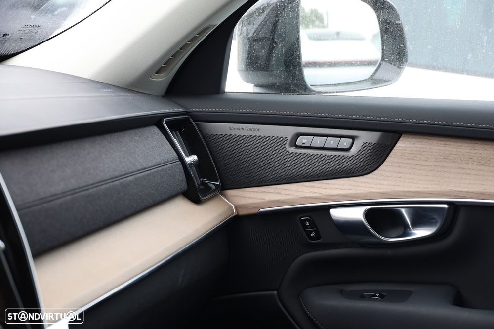 Volvo XC 90 2.0 T8 PHEV Plus Dark AWD - 21
