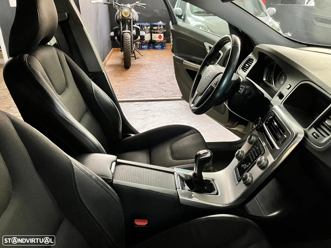Volvo V60 1.6 D2 Kinetic Eco - 15