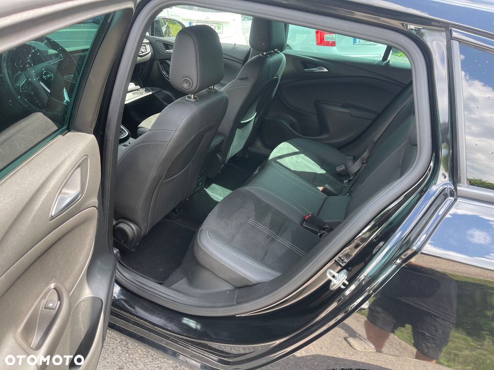 Opel Astra 1.2 Turbo Start/Stop Design&Tech - 23