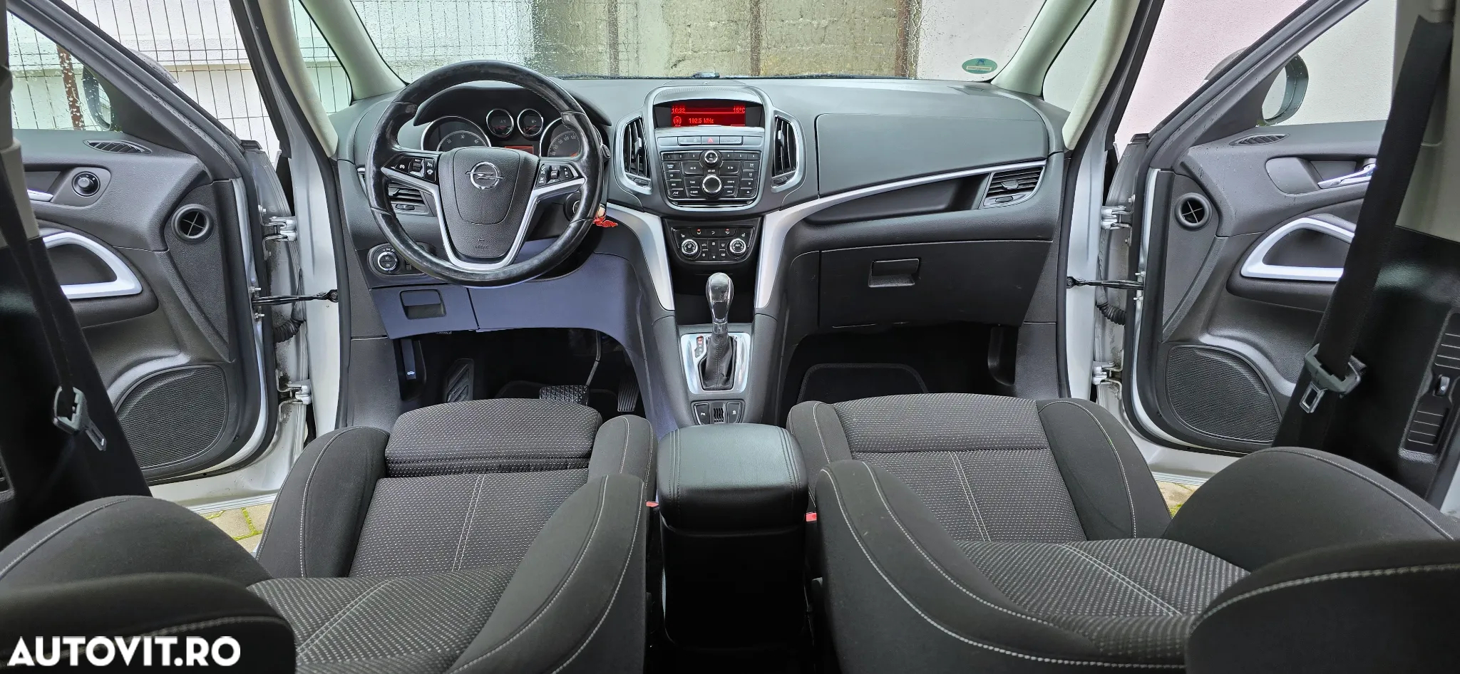 Opel Zafira Tourer 2.0 CDTI Automatik Active - 7