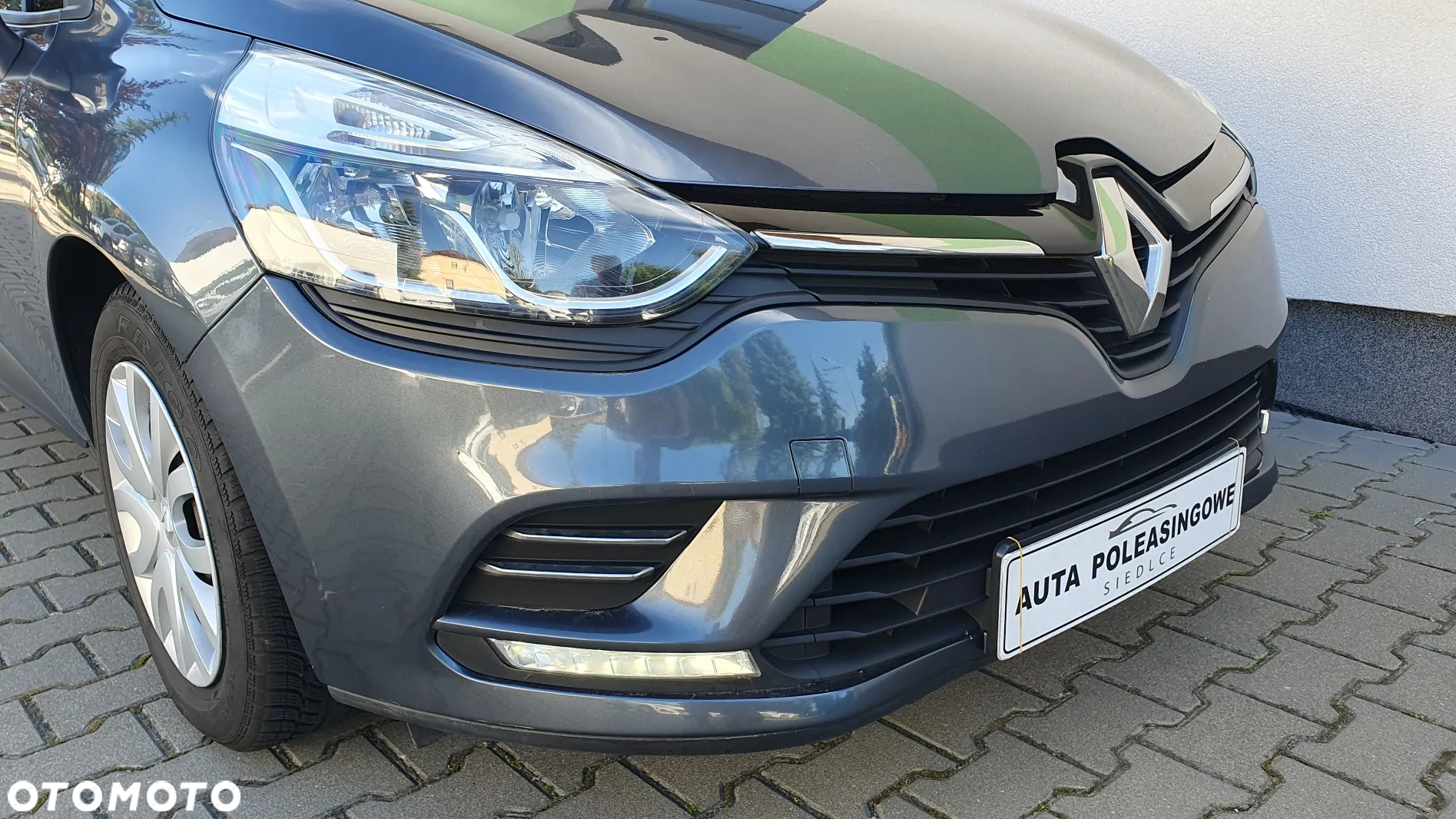Renault Clio - 12