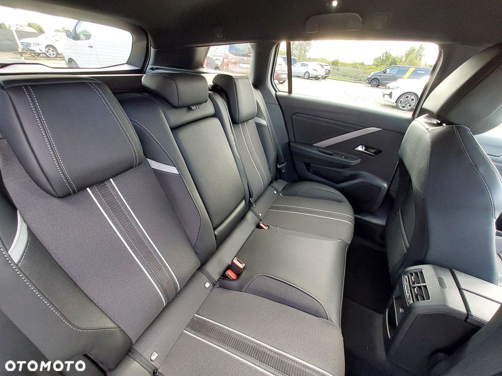 Opel Astra - 17