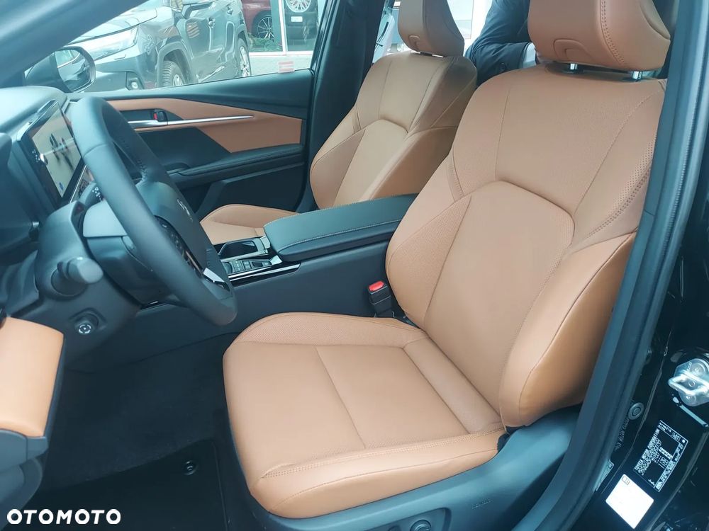 Toyota Camry 2.5 Hybrid Dynamic Force Executive e-CVT - 17