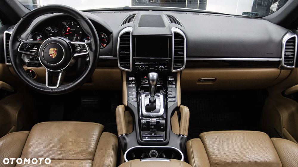 Porsche Cayenne Diesel Platinum Edition - 14