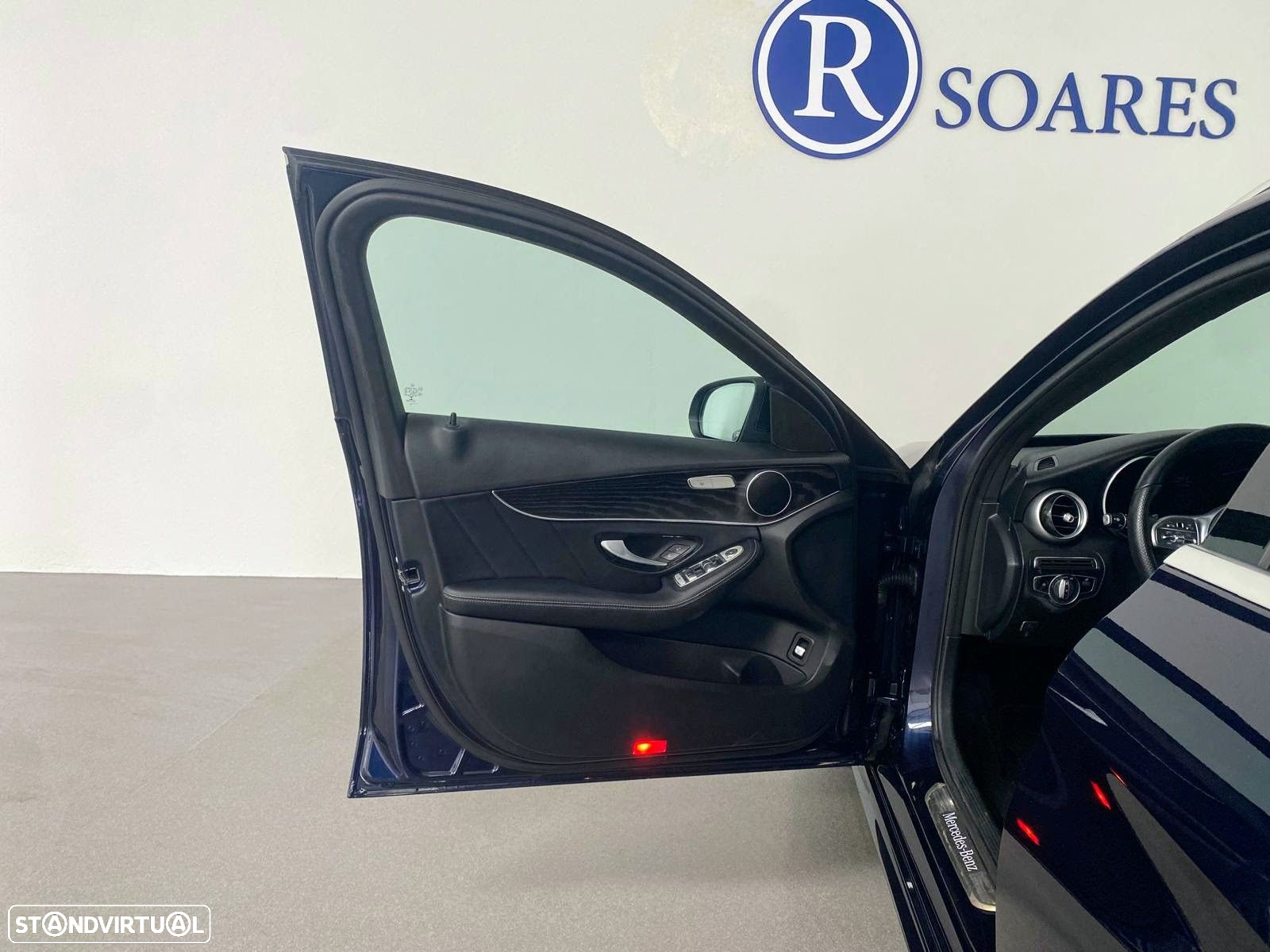 Mercedes-Benz C 300 - 19