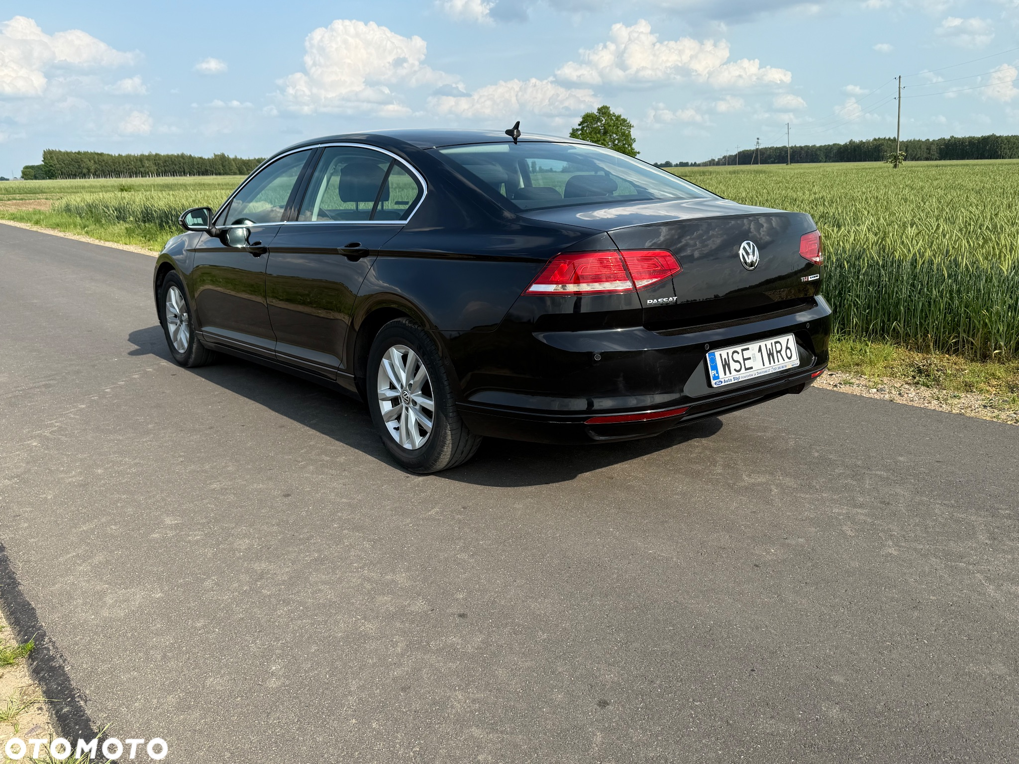 Volkswagen Passat Variant 1.6 TDI (BlueMotion Technology) DSG Comfortline - 4