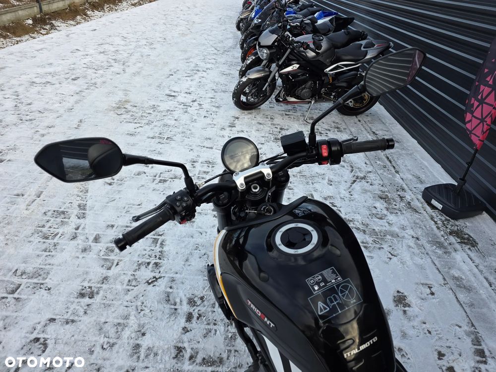 Triumph Trident - 17