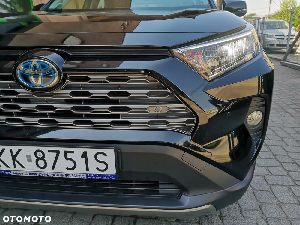Toyota RAV4 - 8