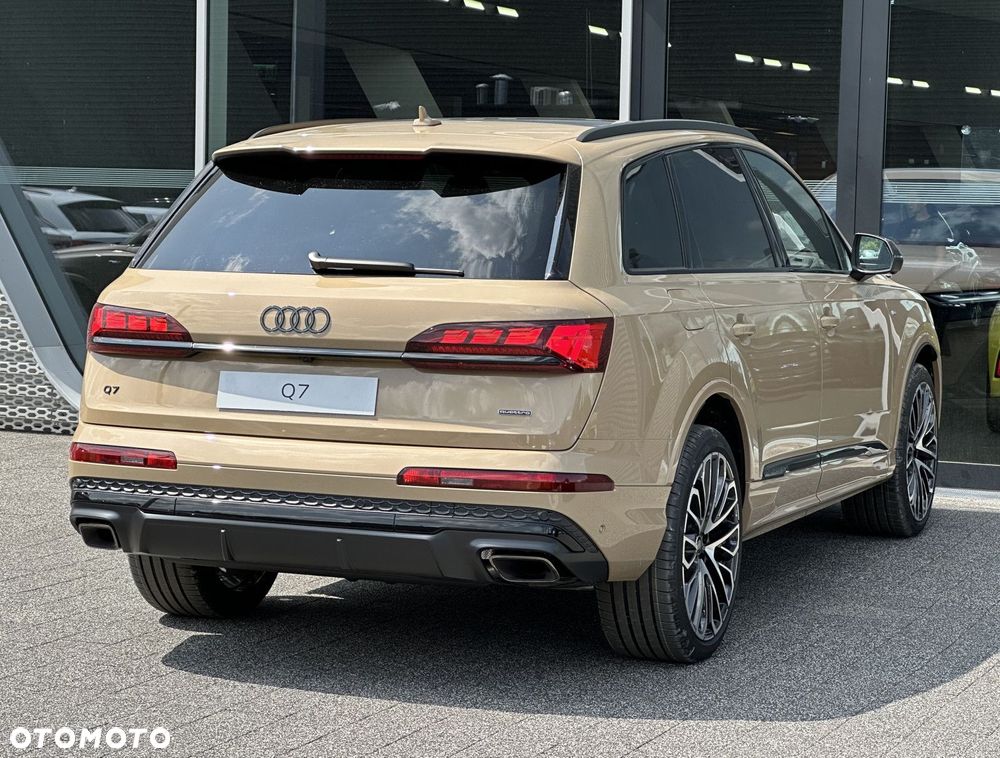 Audi Q7 - 7