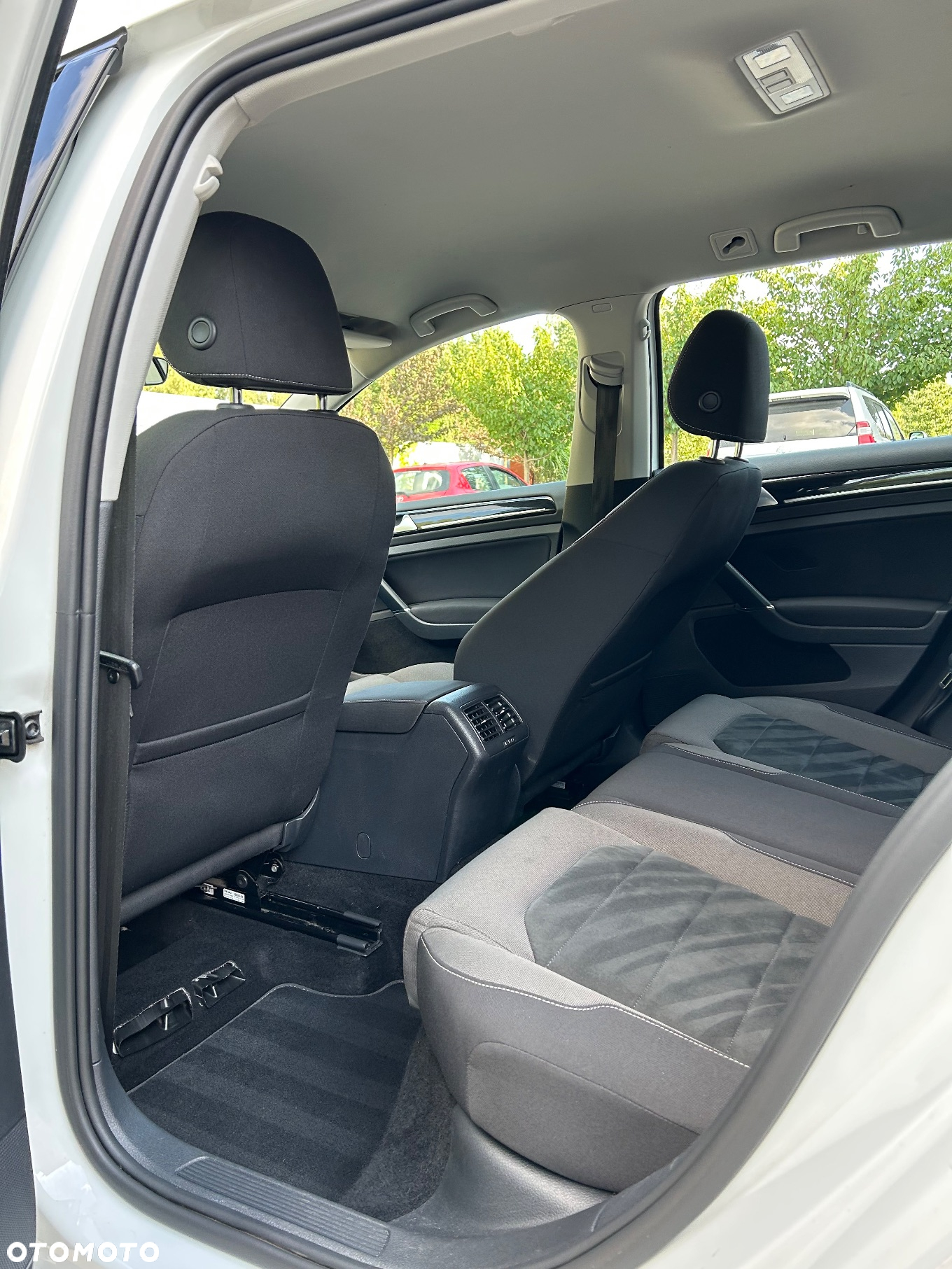 Volkswagen Golf VII 2.0 TDI BMT 4Mot Highline DSG - 13