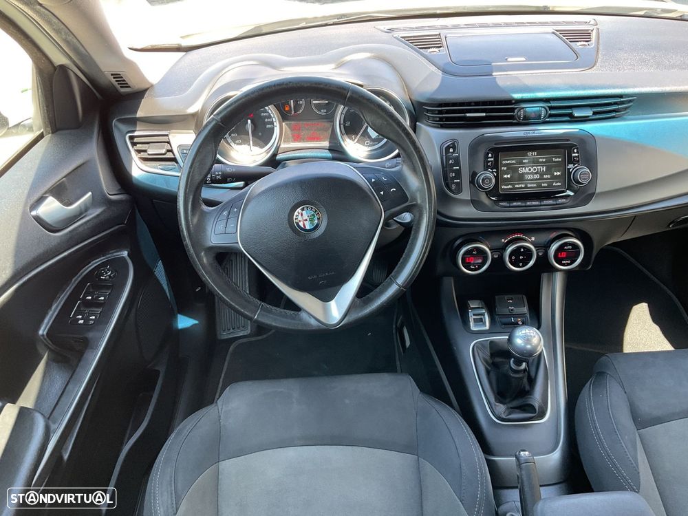 Alfa Romeo Giulietta 1.6 JTDM Exclusive - 21