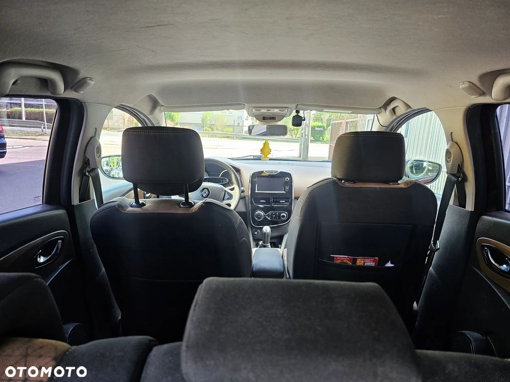 Renault Clio - 22