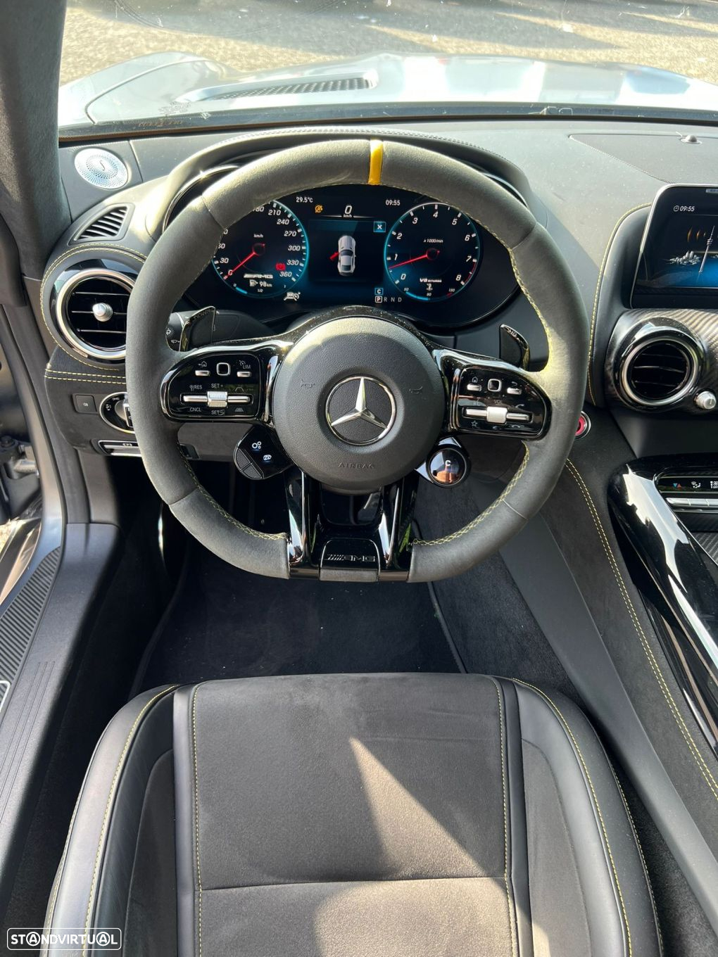 Mercedes-Benz AMG GT R - 33