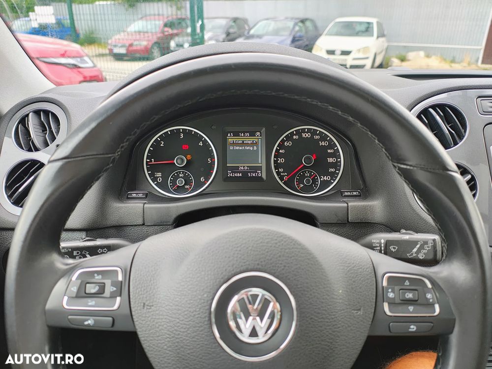 Volkswagen Tiguan 2.0 TDI DPF BlueMotion Technology Exclusive - 24