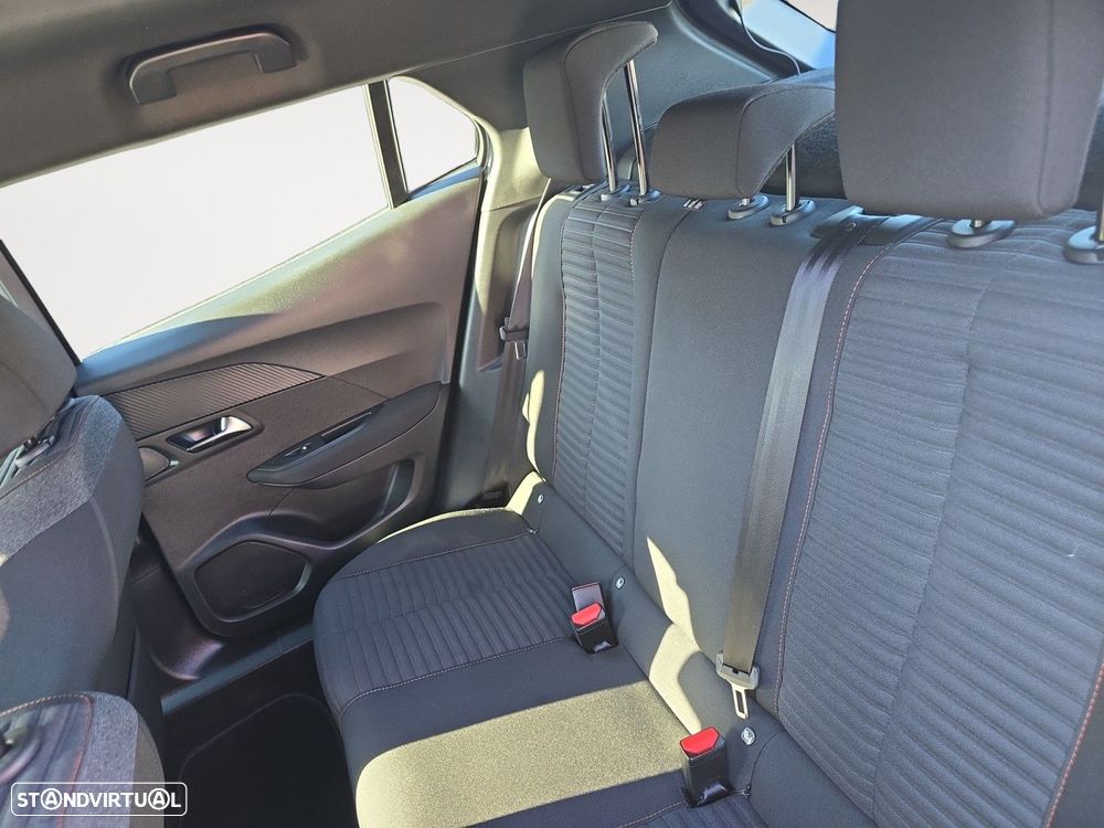 Peugeot 2008 1.2 PureTech Active Pack - 13