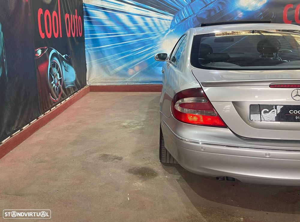 Mercedes-Benz CLK 220 CDi Avantgarde Aut. - 13