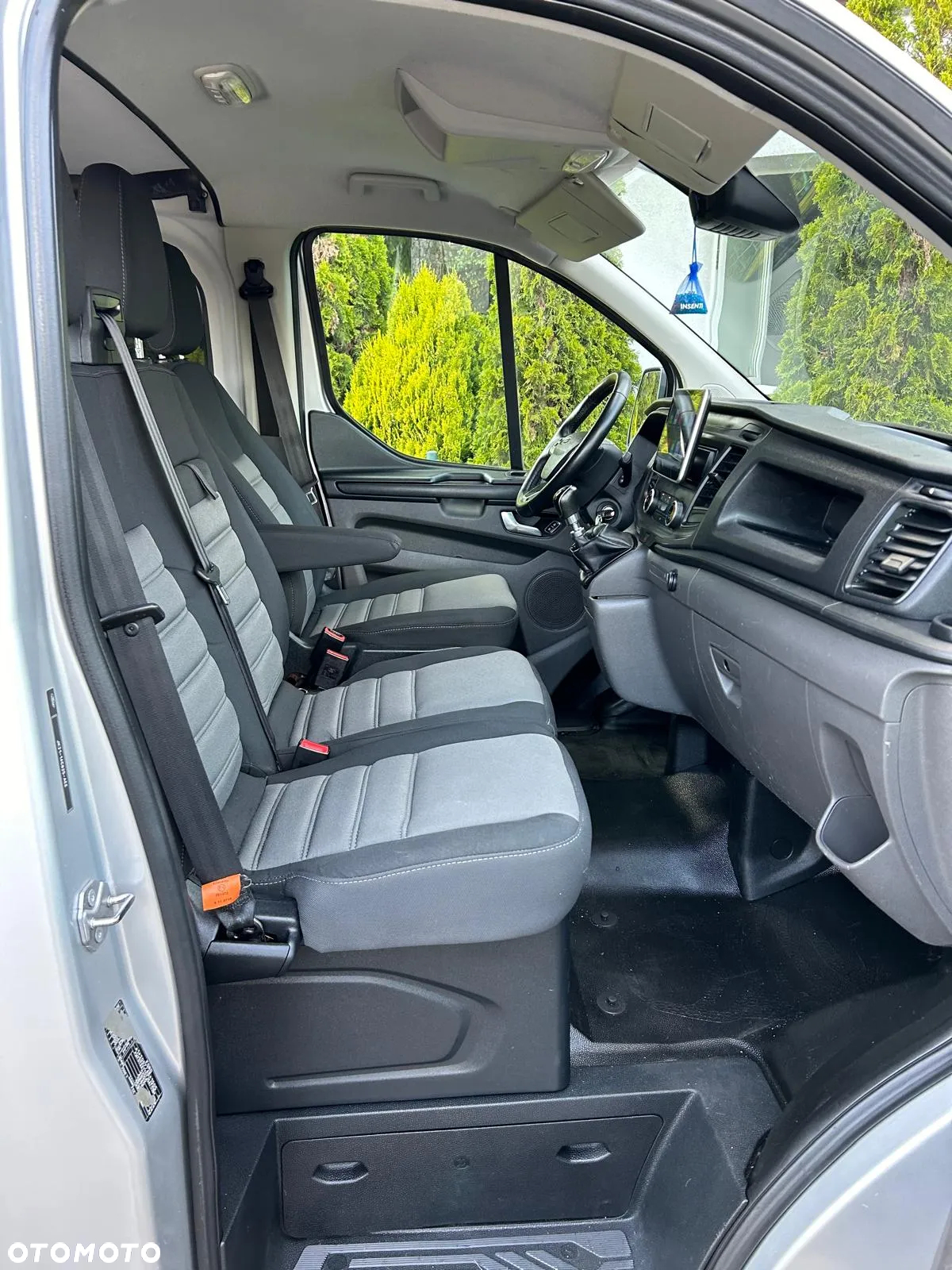 Ford Transit Custom 300 L2H1 Limited (bryg.) - 23