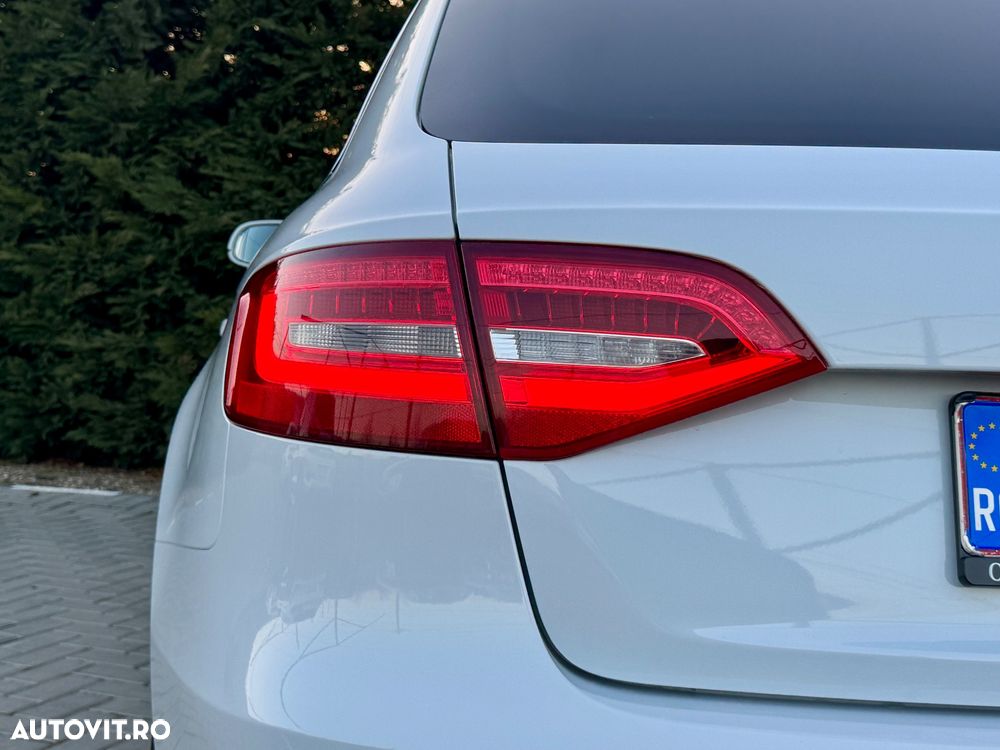 Audi A4 1.8 TFSI S line Sportpaket - 6