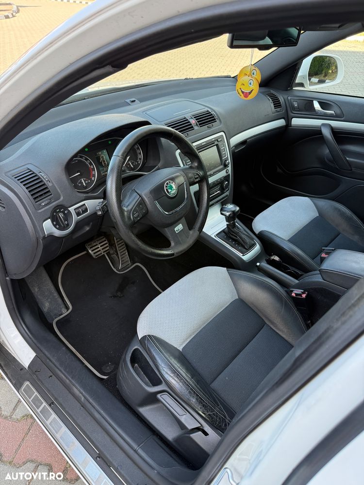 Skoda Octavia 2.0 TDI CR DPF DSG RS - 7