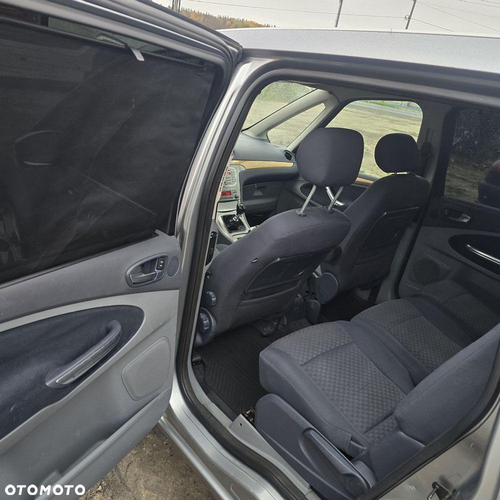 Ford Galaxy - 5