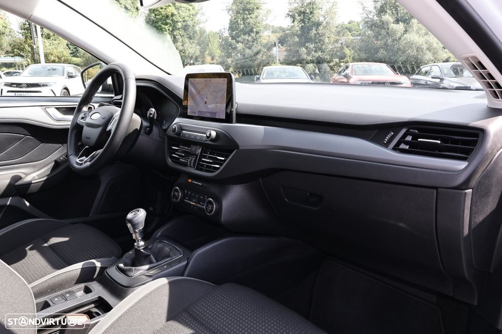 Ford Focus 1.0 EcoBoost MHEV Connected - 14