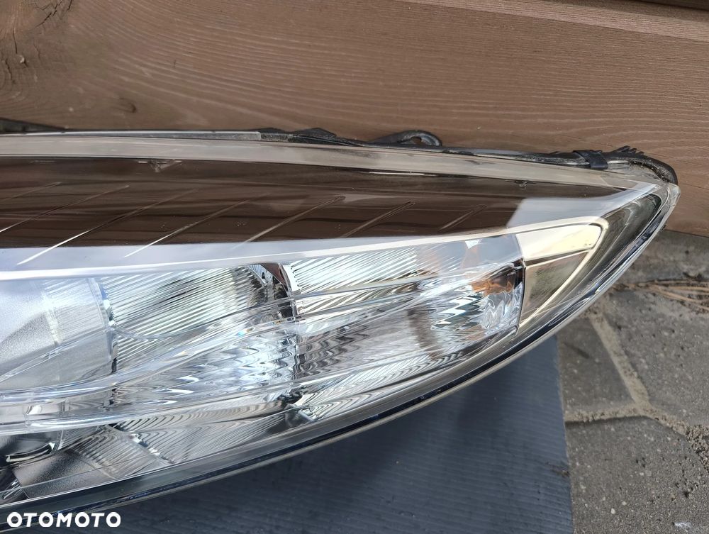 Renault Megane III MEGANE 3 lampa Xenon prawy przód 260100021R lewy przód 260606389R - 6