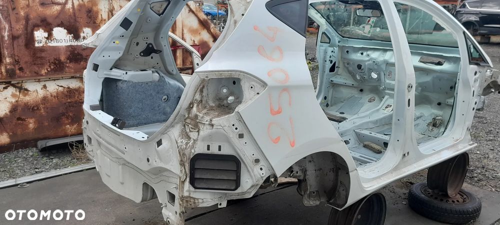 FORD FIESTA MK8 TYLNA PRAWA ĆWIARTKA TYLNY PRAWY BŁOTNIK - 1
