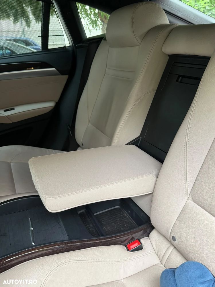 BMW X6 xDrive30d - 10