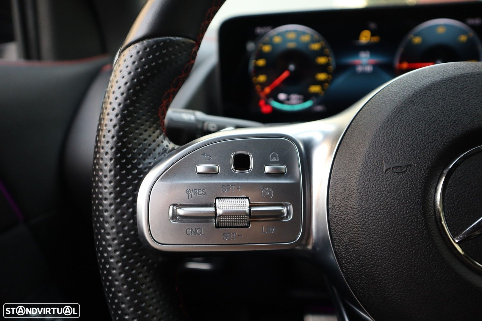 Mercedes-Benz EQA 250 AMG Line - 34