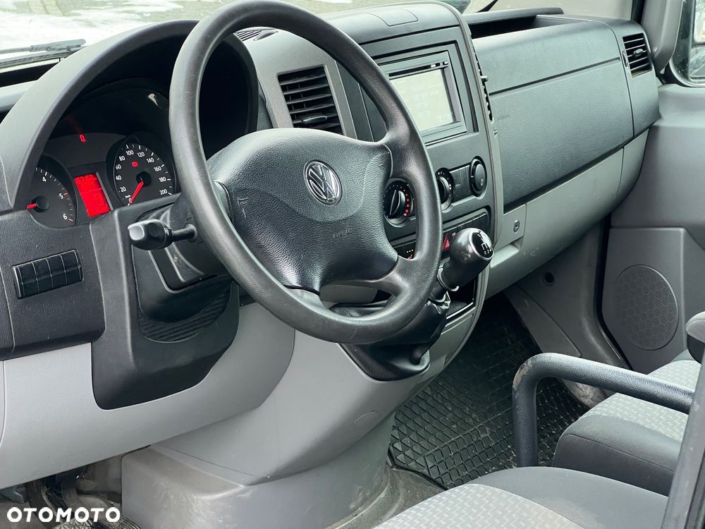 Volkswagen Crafter - 11