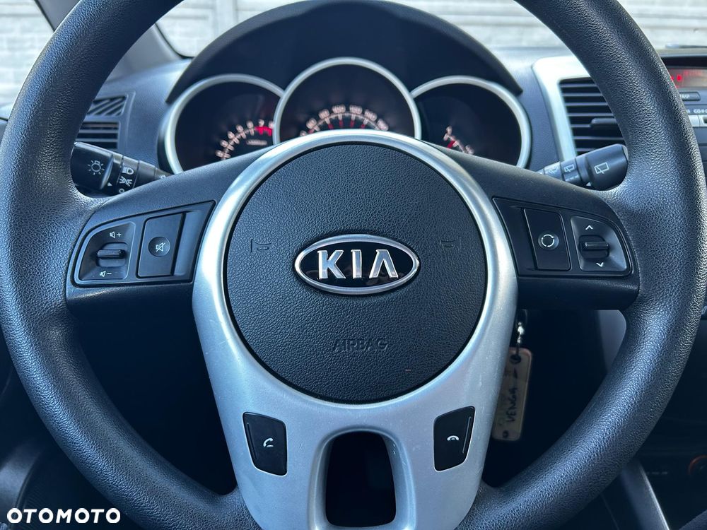 Kia Venga 1.4 L - 28
