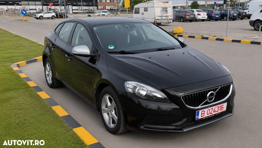 Volvo V40 D2 Momentum - 2