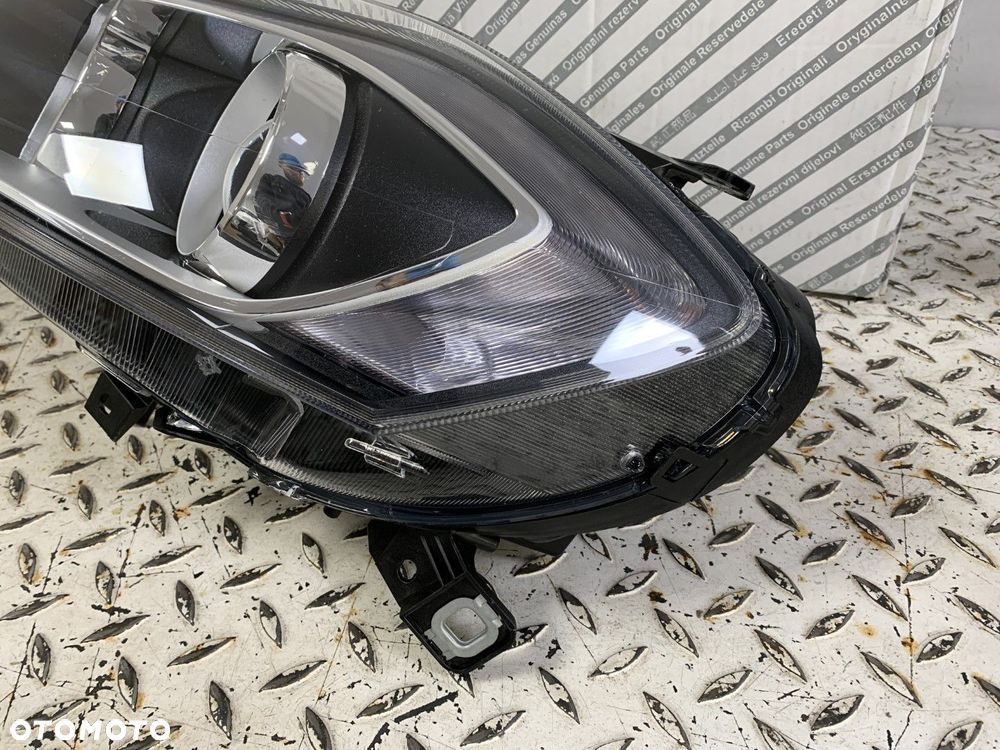 NOWA ORYGINALNA LAMPA LAMPA LEWA PRZEDNIA LEWY PRZÓD LANCIA DELTA 08-14 51876348 - 6