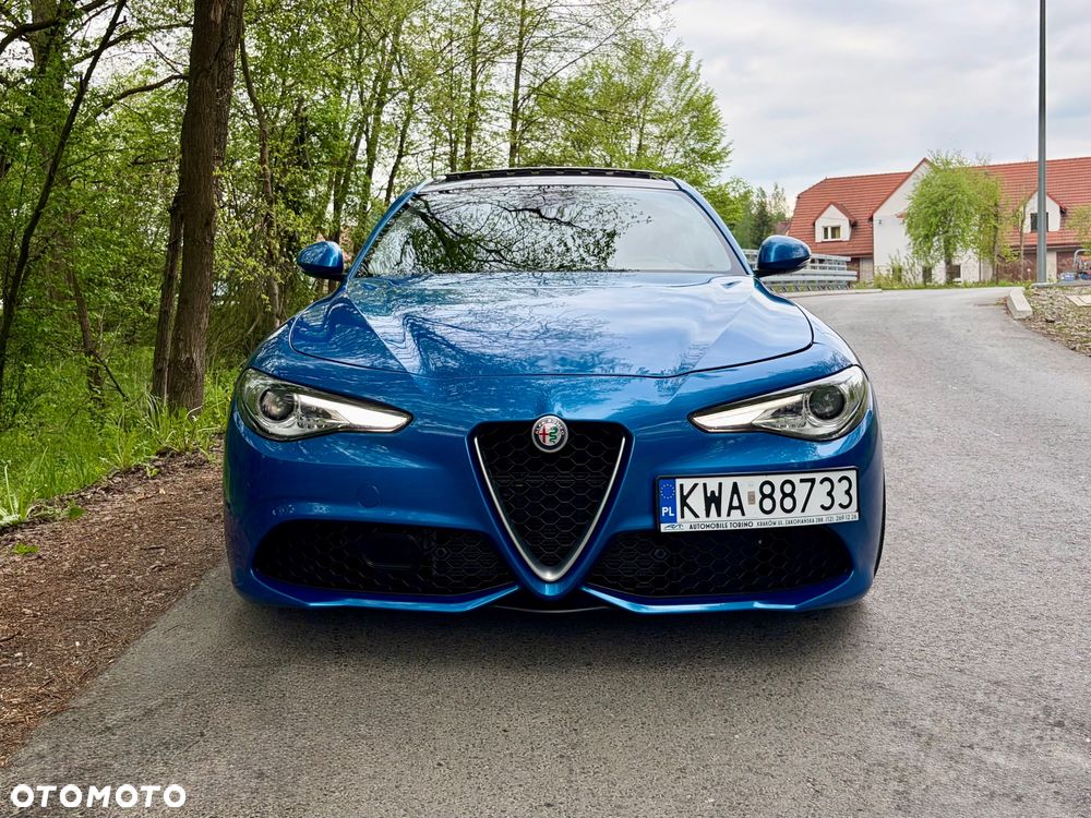 Alfa Romeo Giulia 2.0 Turbo 16V AT8 Veloce - 3