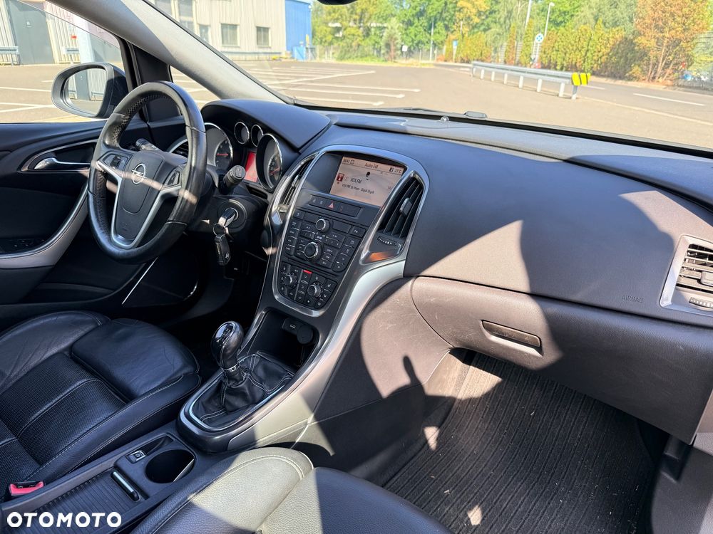 Opel Astra 1.6 Turbo Innovation - 25