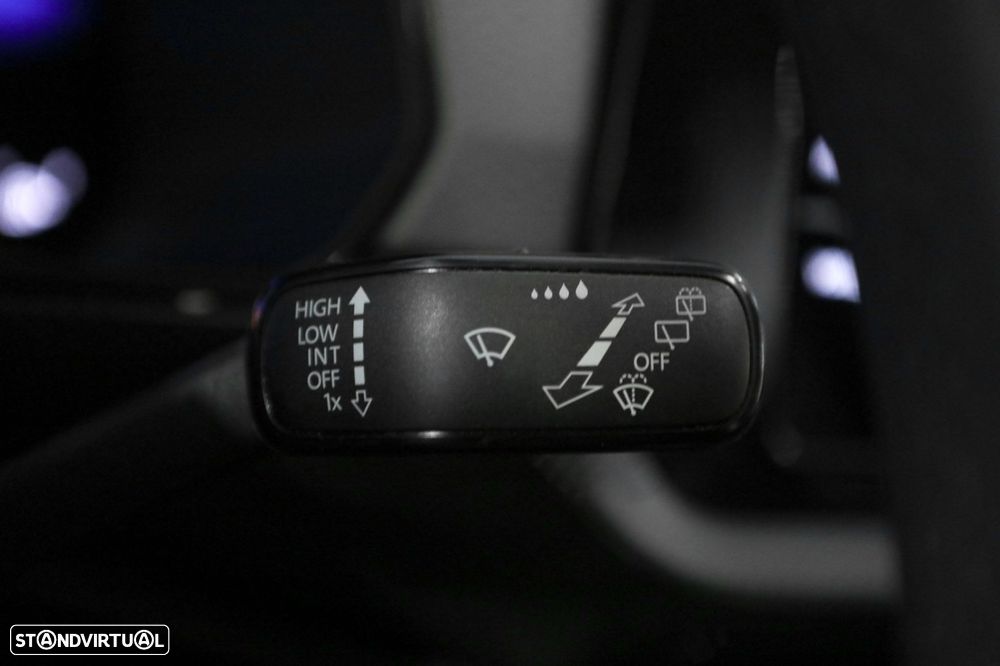 VW T-Cross 1.0 TSI Life DSG - 23