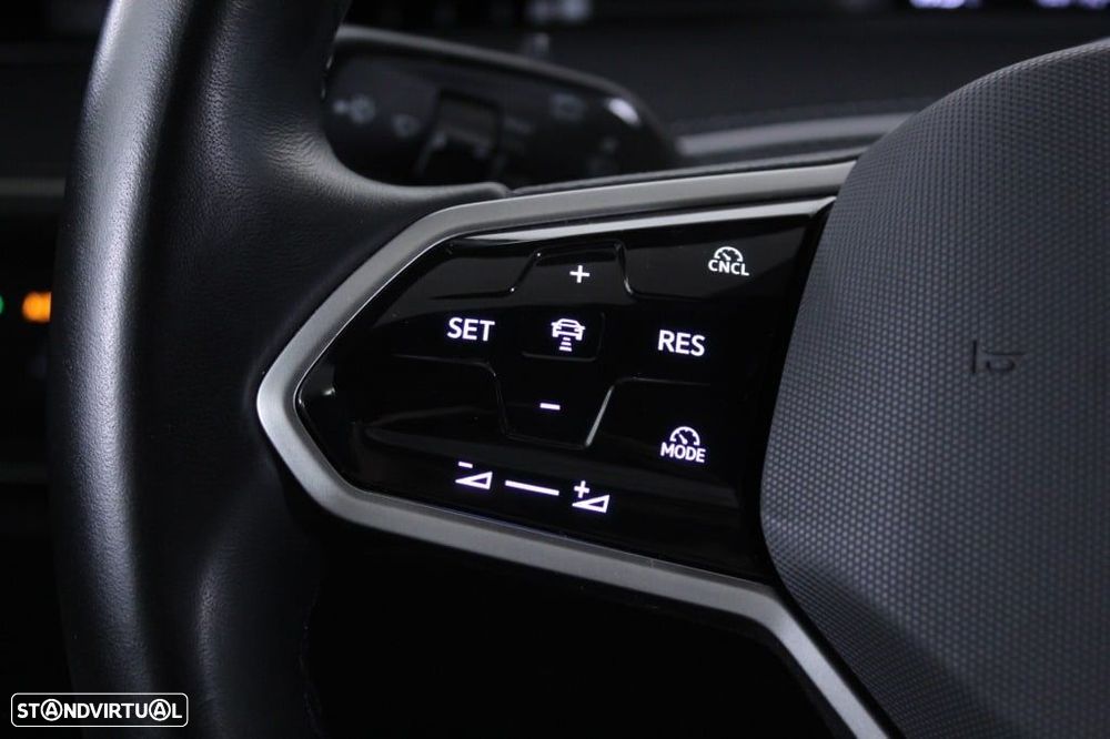 VW ID.7 Tourer 77 kWh Pro Urban - 22