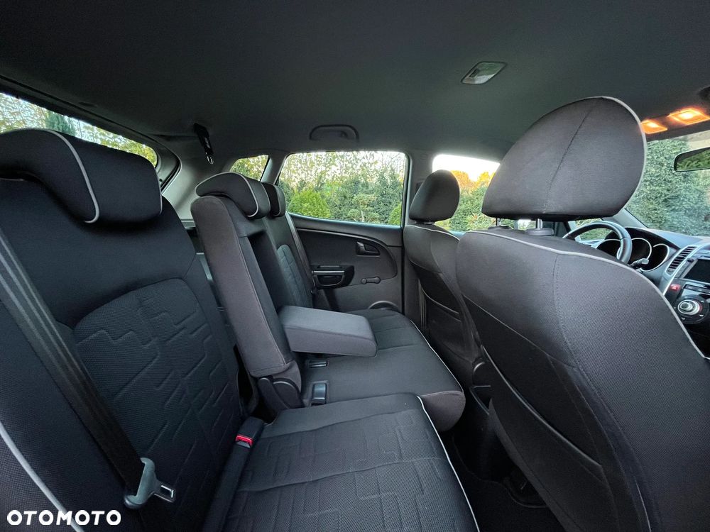 Kia Venga 1.6 L - 10