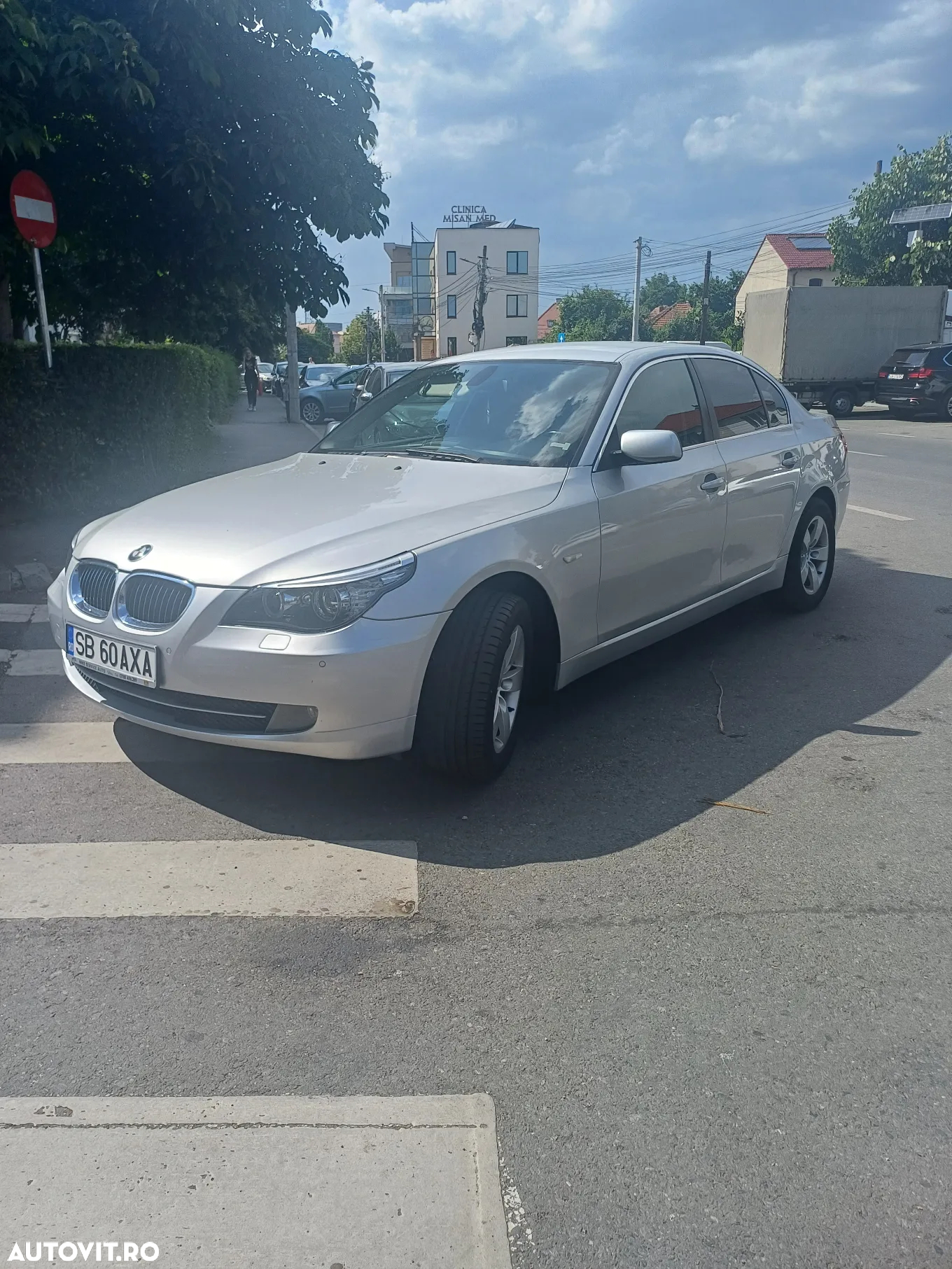 BMW Seria 5 520i Touring - 2