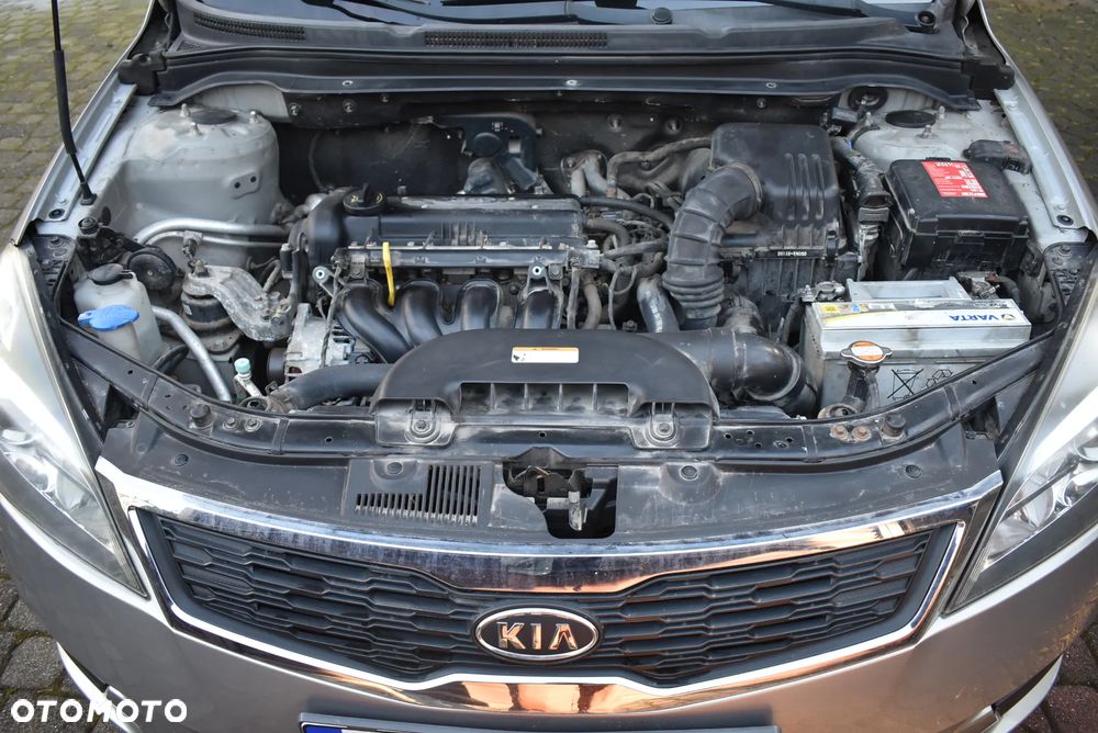 Kia Ceed - 37
