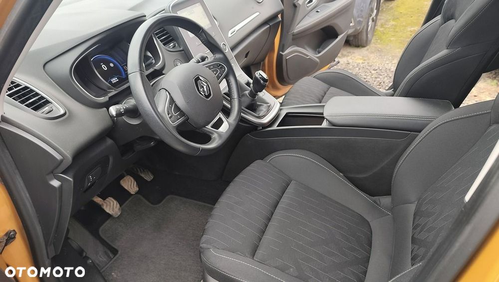 Renault Scenic ENERGY TCe 140 LIMITED - 11