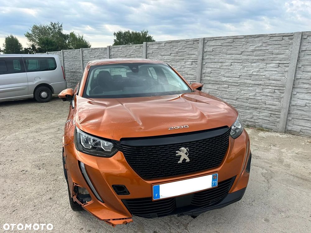 Peugeot 2008 PureTech 130 EAT8 Allure - 24