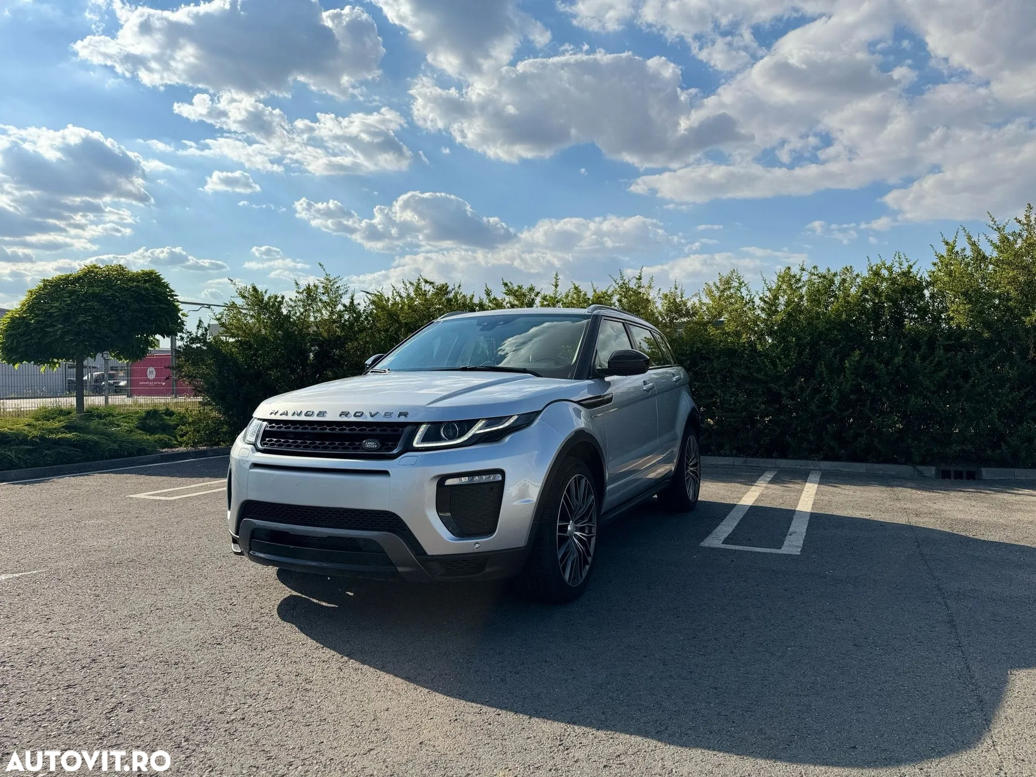 Land Rover Range Rover Evoque 2.0 D150 R-Dynamic HSE - 2